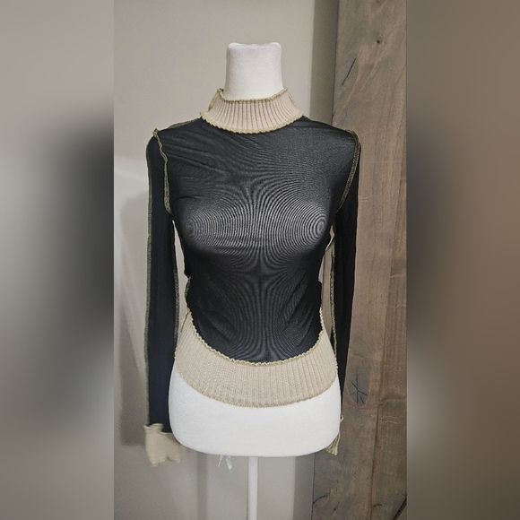 BLUE BLUSH fitted mesh long sleeve mock neck sweater trim top. Size small NWT - Picture 14 of 16